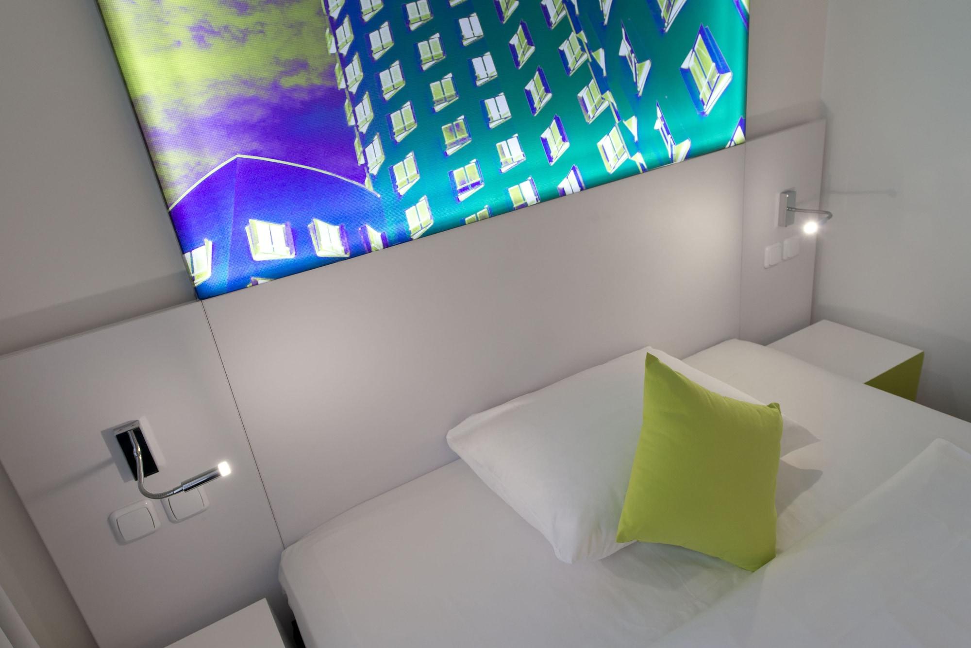 Wyndham Garden Centre Koenigsallee 4*