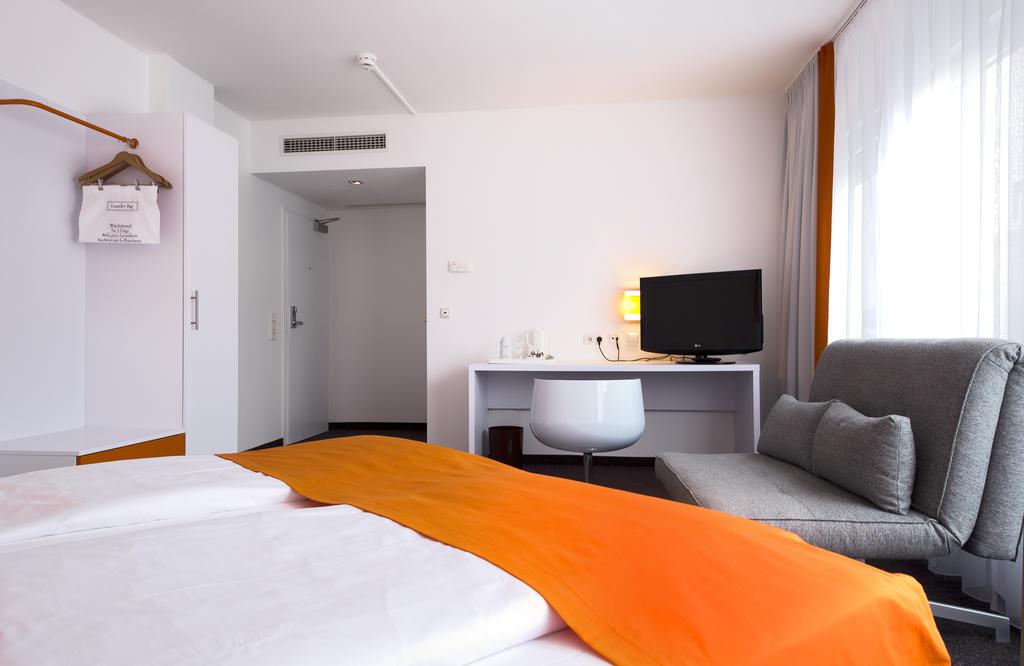 Hotel Wyndham Garden Centre Koenigsallee 4*